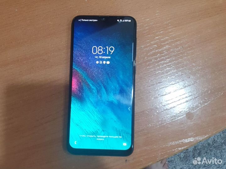 Samsung Galaxy A20, 3/32 ГБ