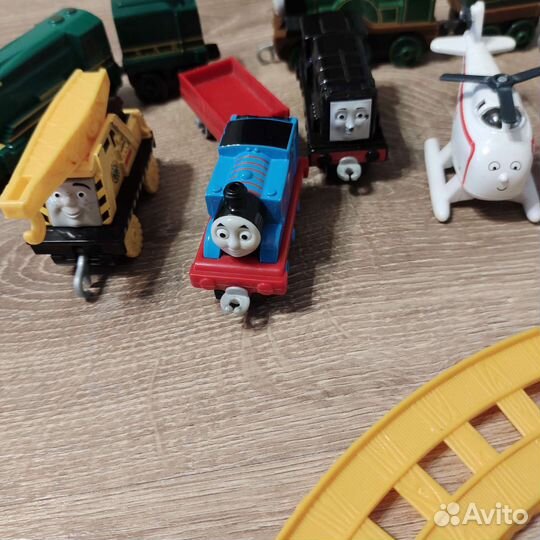 Паровозики томас и его друзья