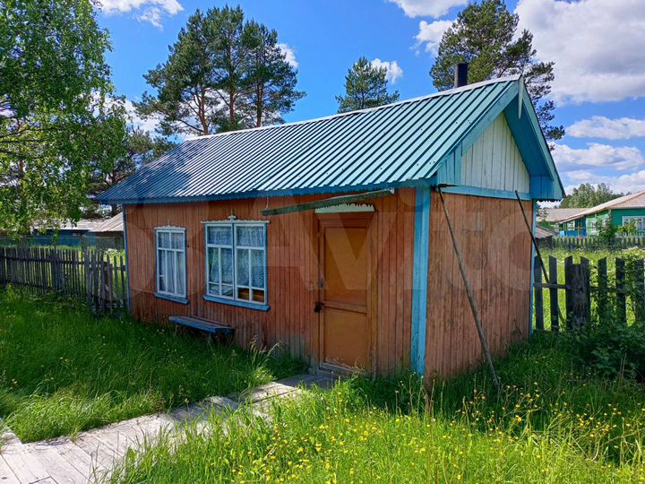 Дом 54,2 м² на участке 2 га