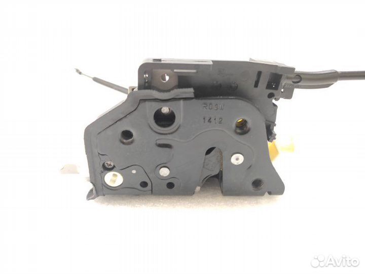 Замок двери задний правый Volkswagen Passat B7