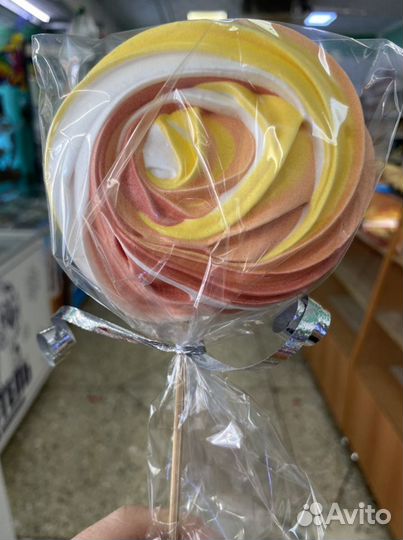 Торты на заказ, Безе на палочке,пряники