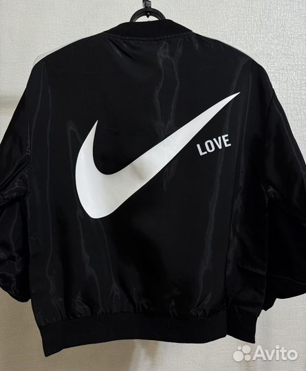 Бомбер Nike черный с белым лампасом