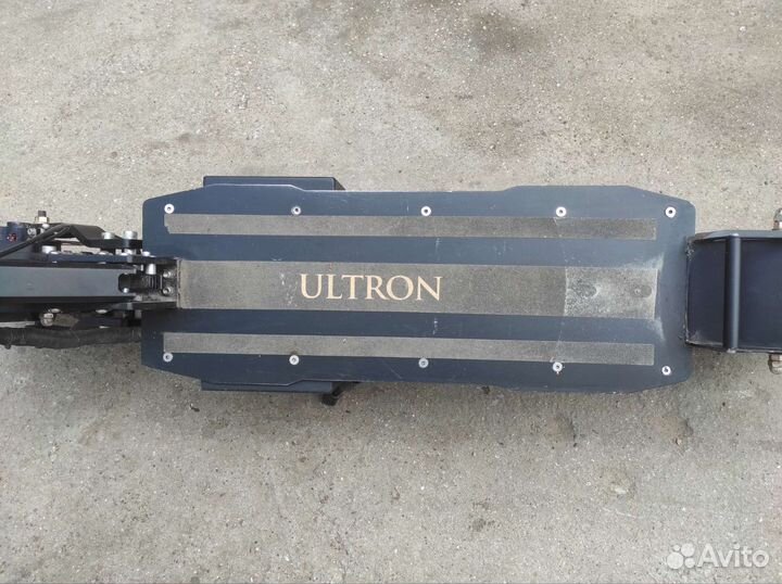 Электросамокат Ultron t108