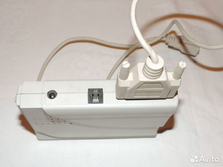 Модем U. S. Robotics 56K Faxmodem