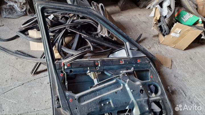 Дверь передняя левая Ваз 2110-12/Приора