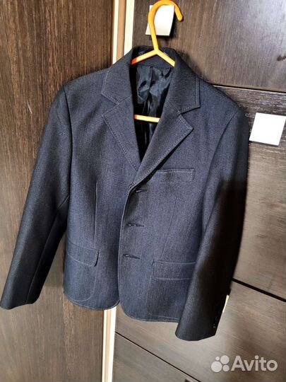 Школьный костюм для мальчика 116 серый