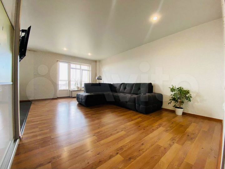 2-к. квартира, 74,2 м², 13/15 эт.