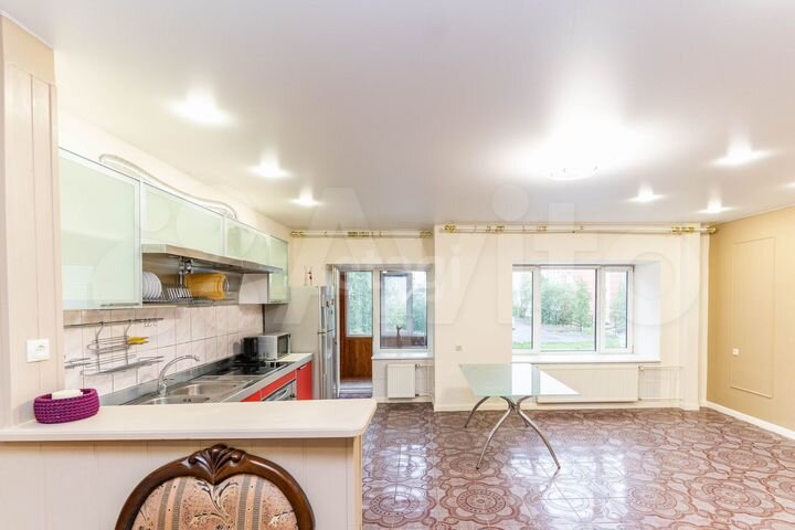 2-к. квартира, 83,7 м², 2/5 эт.