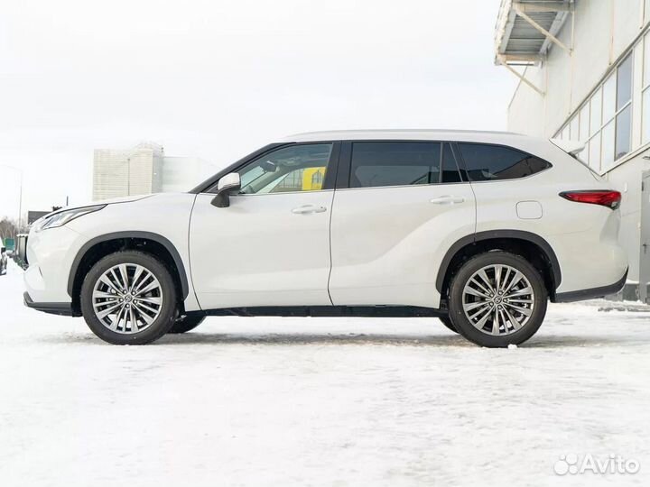 Toyota Highlander 2.0 AT, 2024