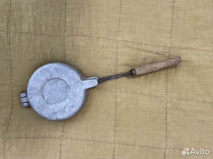 Вафельница орешница СССР