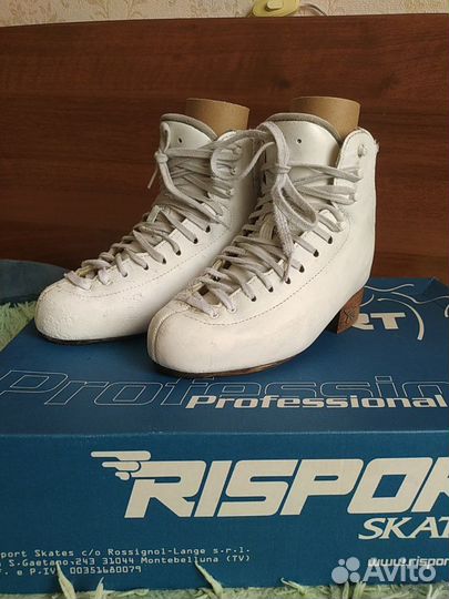 Коньки (ботинки) фигурные Risport RF3 pro