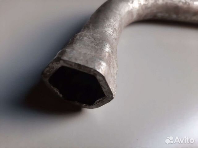 Продам балонный ключ фольксваген