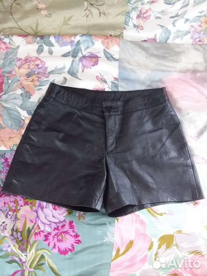Кожаные шорты размер S-M