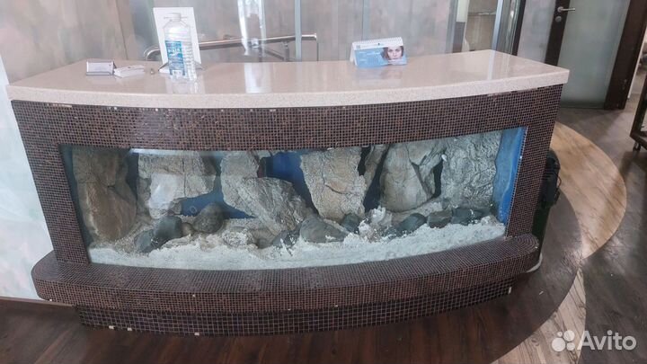 Аквариум с тумбой 650 литров