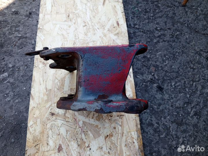 Кронштейн гура Вольво фш 12