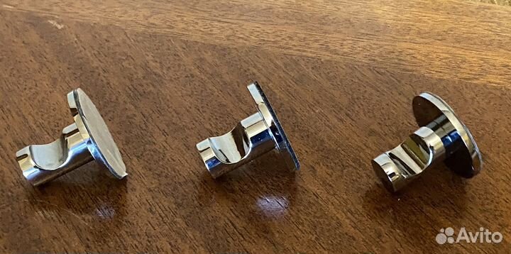 Крючки хромированные для полотенец цена за все