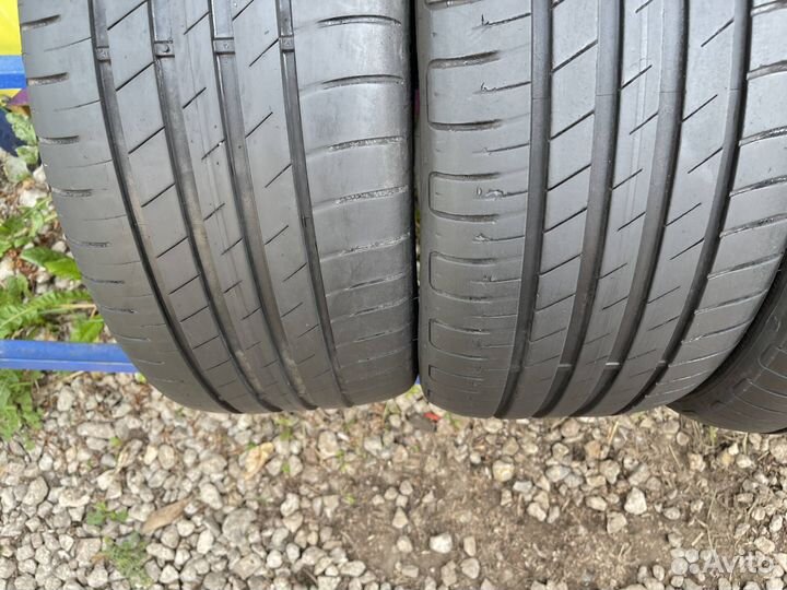 Goodyear EfficientGrip Performance 225/40 R18