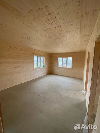 Бригада строителей