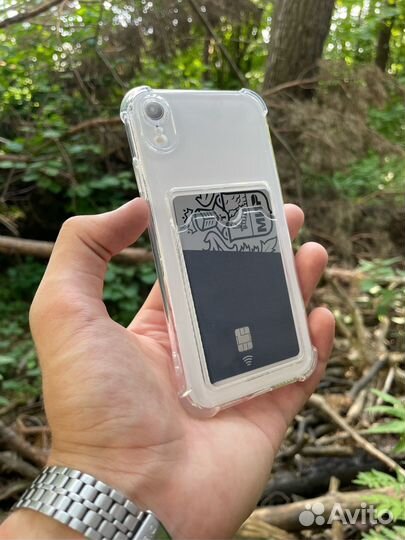 Чехол на iPhone с карманом для карты