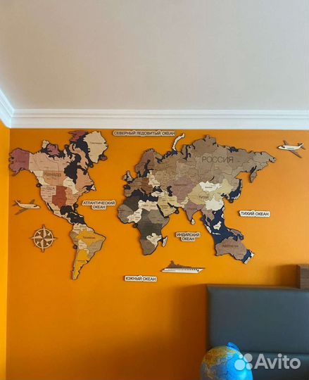 Деревянная карта мира на стену