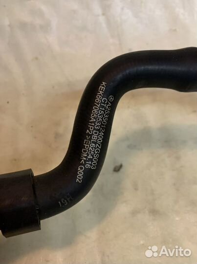 Патрубок системы охлаждения Mercedes