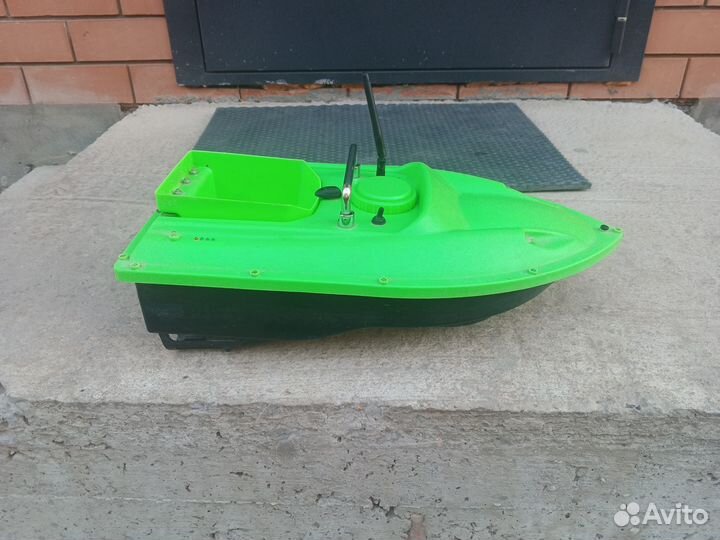 Продам кораблик для рыбалки