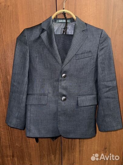 Школьный костюм