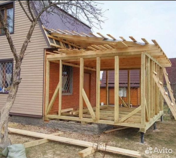 Бригада строителей