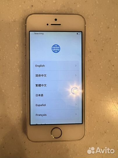 iPhone SE, 32 ГБ