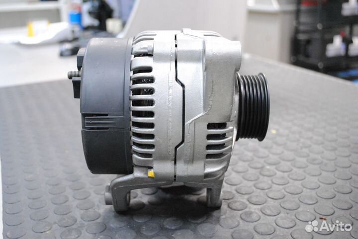 Генератор Audi 100, A4, A6, VW Passat 2.5 TDi 120А