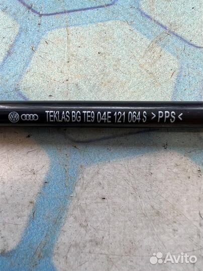 Трубка системы охлаждения 04E121064e