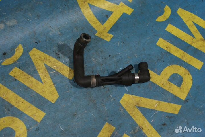 Клапан вентиляции картерных газов Audi A4