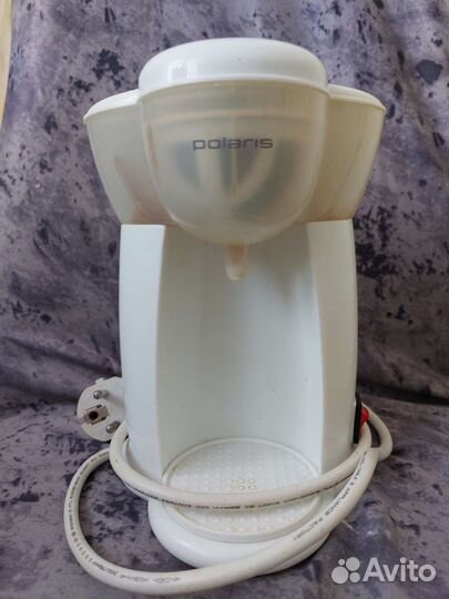 Кофеварка Polaris капельная