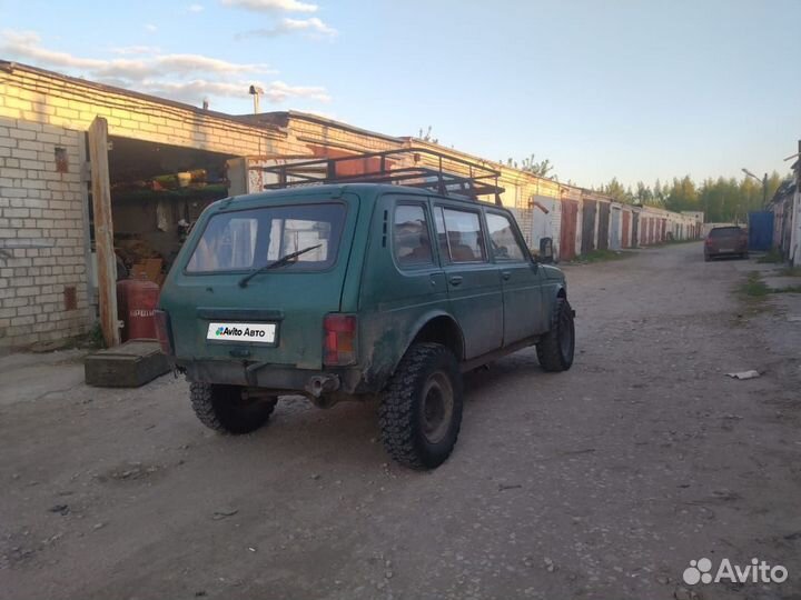 LADA 4x4 (Нива) 1.7 МТ, 2002, 100 000 км