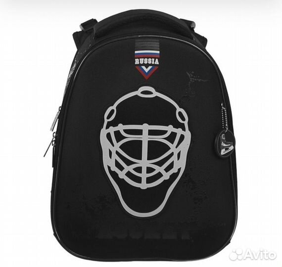 Ранец школьный для мальчика в отличном состояние