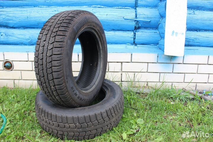 Pirelli Ice 205/65 R15