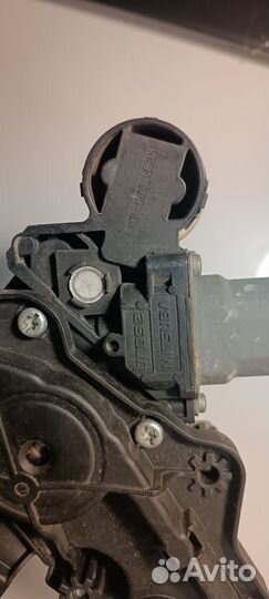 Стеклоподъемник Toyota Corolla e210