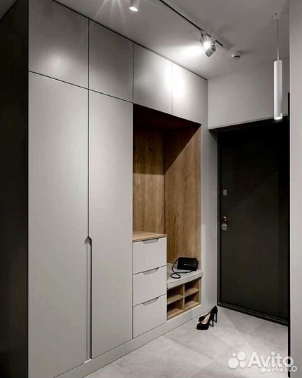 Шкафы в прихожую на заказ от производителя