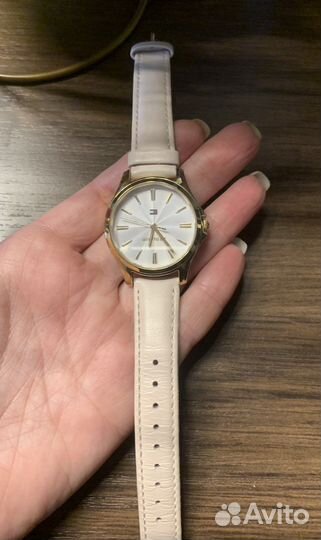 Часы Tommy Hilfiger