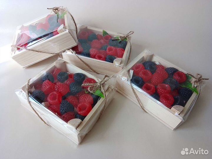 Мыло ручной работы. Ящик малины