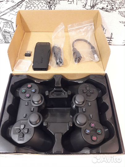 Игровая приставка (флешка)