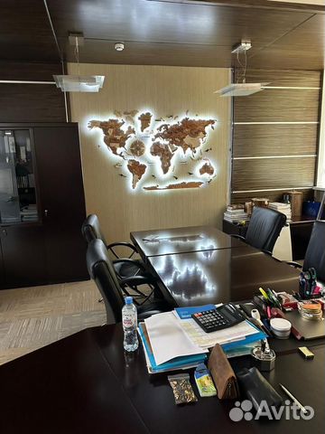 Деревянная карта мира с подсветкой