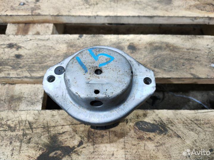 Подушка двигателя правая Bmw 5 E60 N52B25 2005