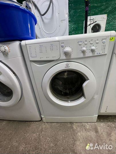 Стиральная машина бу Indesit 5 кг