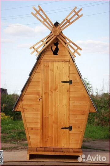 Уличный туалет деревянный HME558