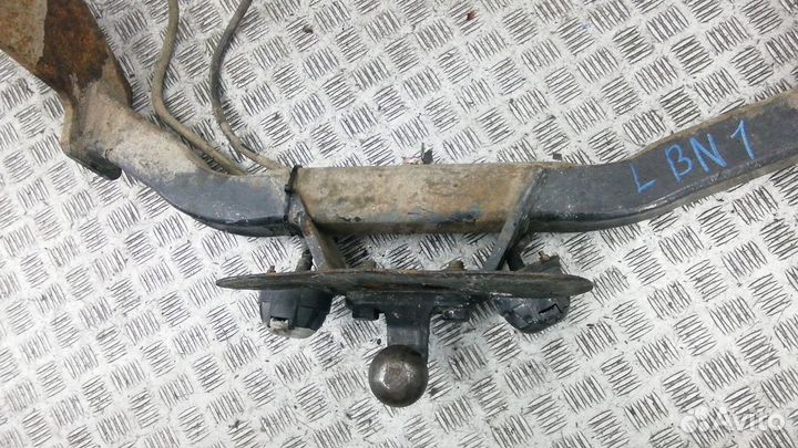 Фаркоп (прицепное устройство) на Киа Соренто 1