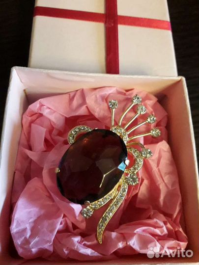 Брошь винтажная Чехословакия