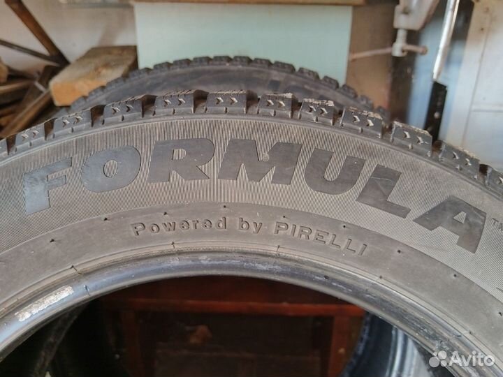Pirelli Formula Ice 235/65 R17