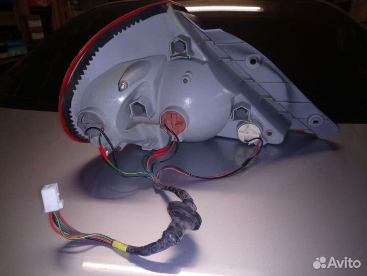 Фонарь задний правый kia spectra