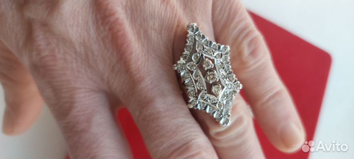 Серьги+кольцо 750 проба с бриллиантами